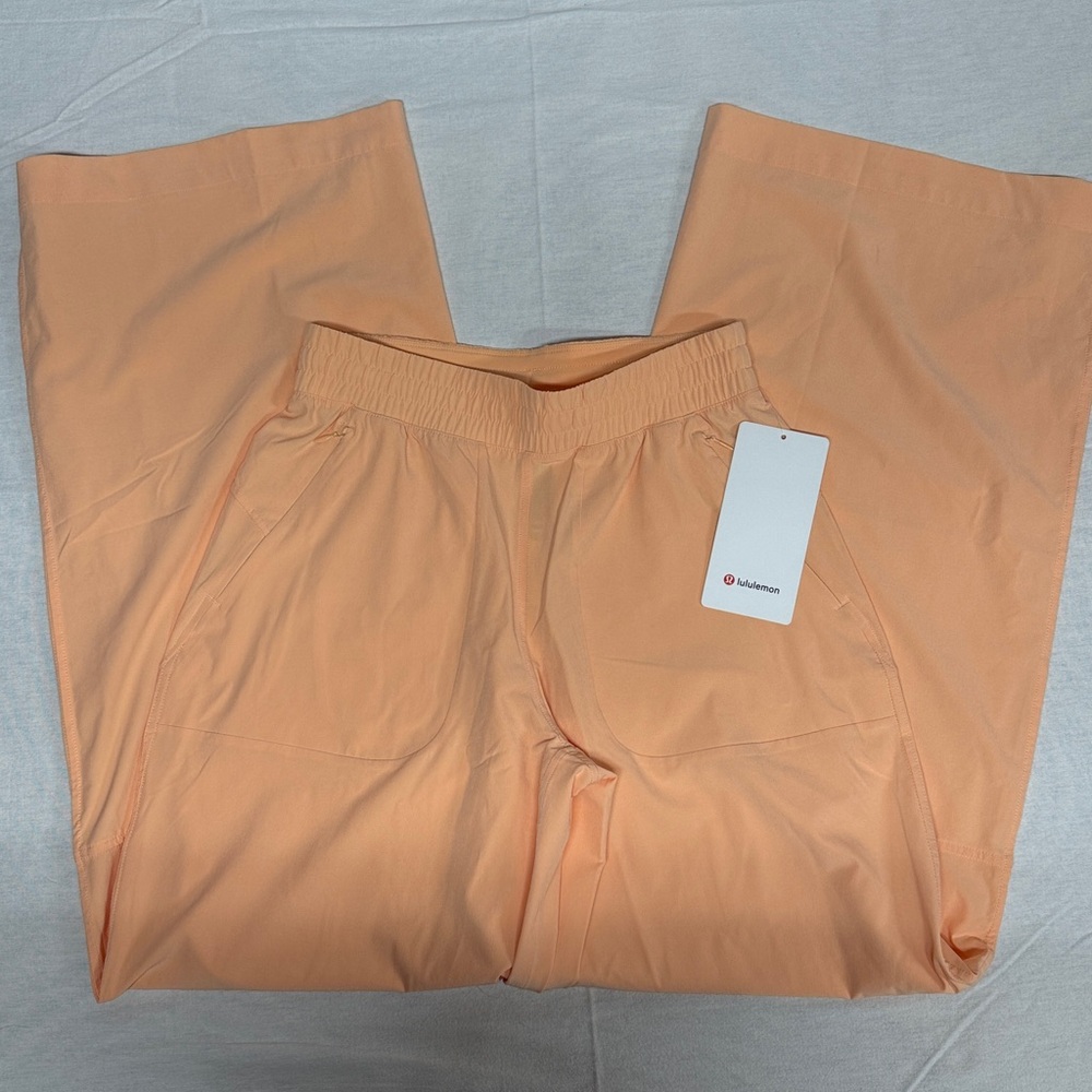 NWT Lululemon Swift Wide-Leg Mid-Rise Pant - Picture 2 of 8